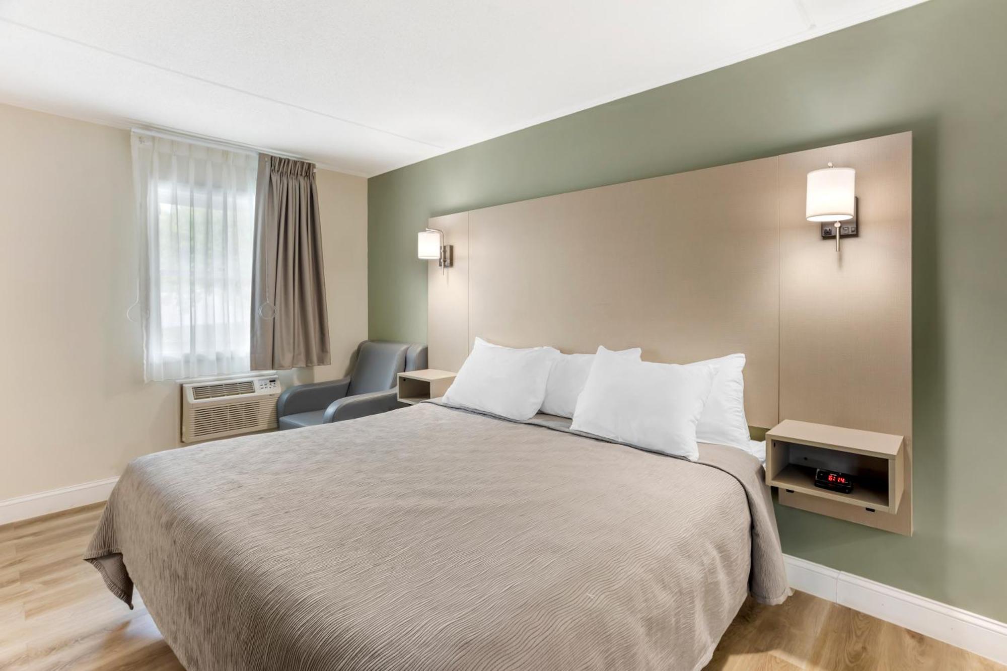 Quality Inn Smoketown  Exteriör bild