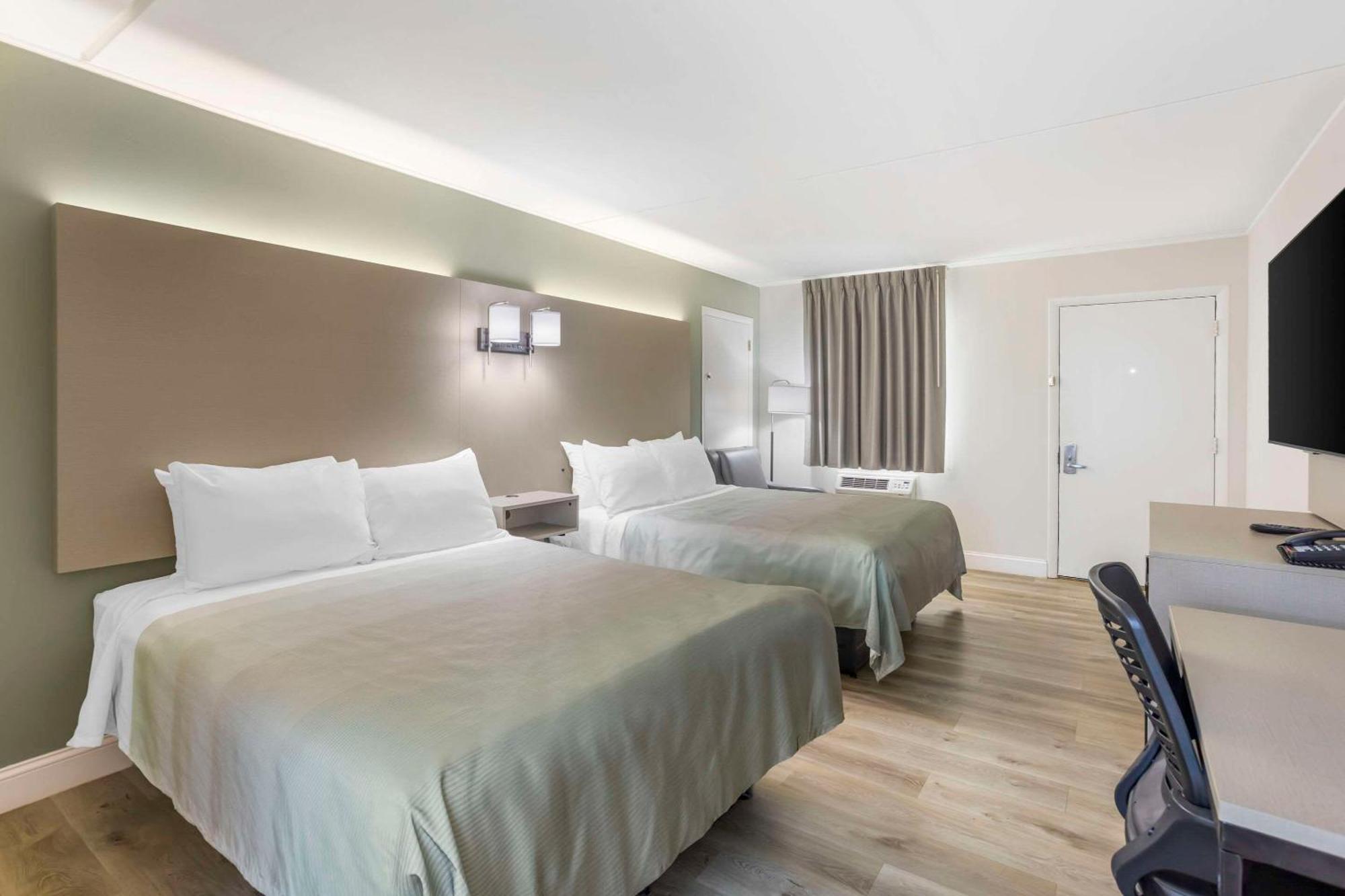 Quality Inn Smoketown  Exteriör bild